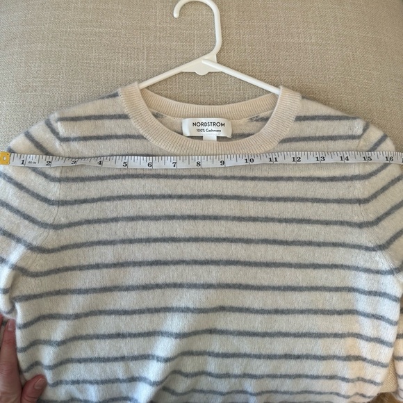 Nordstrom Cashmere Crewneck Sweater - Picture 8 of 10